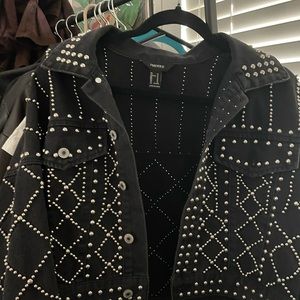 Beaded cropped denim jacket, size medium (brand new)